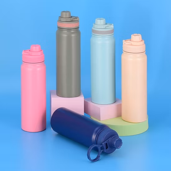 Garrafa de água de aço inoxidável isolada com parede dupla a vácuo de alta qualidade 750ml